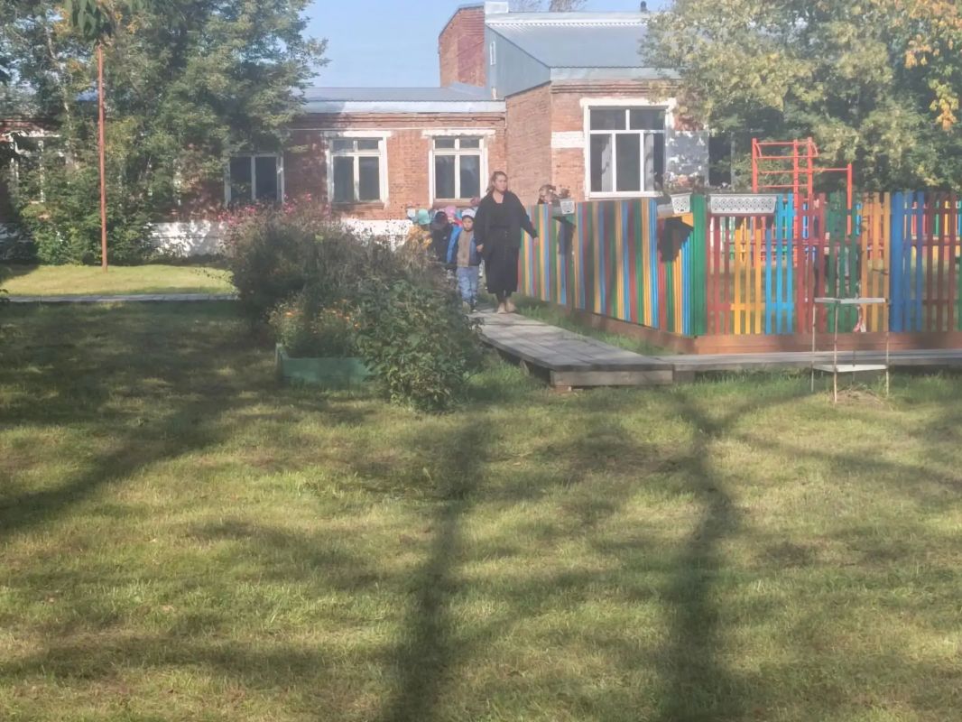 9 сентября в Решотинской основной школе прошла плановая тренировка по пожарной безопасности 9 сентября в Решотинской основной школе прошла плановая тренировка по пожарной безопасности