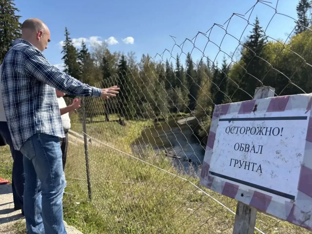 В селе Таяты Каратузского округа обсудили берегоукрепление и насущные вопросы В селе Таяты Каратузского округа обсудили берегоукрепление и насущные вопросы