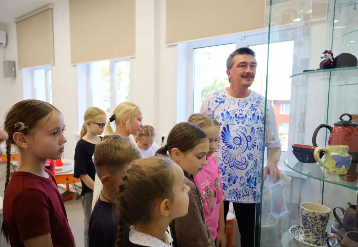 «Наш край — единая семья»: в Северо-Енисейском округе открылся центр «Глиняные сказки» «Наш край — единая семья»: в Северо-Енисейском округе открылся центр «Глиняные сказки»