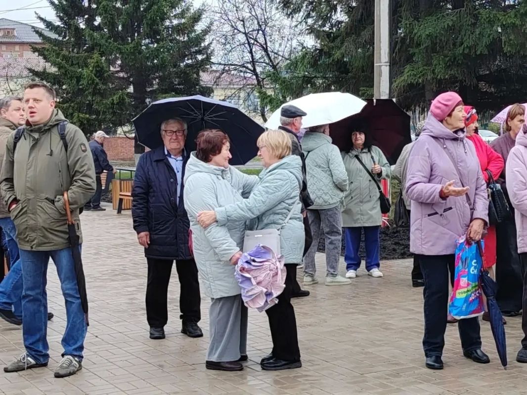 В Боготольском округе завершилось благоустройство Привокзальной площади В Боготольском округе завершилось благоустройство Привокзальной площади