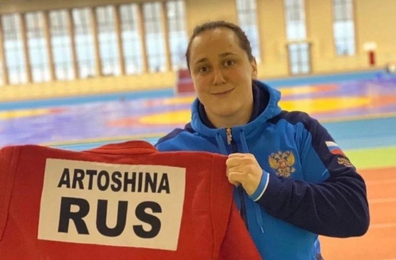 Младший инспектор отдела режима и надзора ИК-6 Ольга Артошина стала бронзовым призером Кубка мира по самбо Младший инспектор отдела режима и надзора ИК-6 Ольга Артошина стала бронзовым призером Кубка мира по самбо