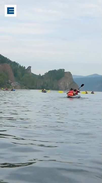 Сплавлялись на байдарках по Енисею?