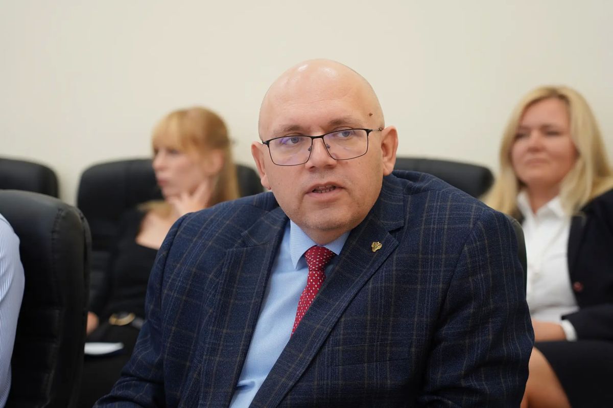 Ростехнадзор и ПАО «ГМК «Норильский никель» в рамках Соглашения о взаимодействии от 8 июня 2026 года провели рабочее совещание под председательством Заместителя руководителя ведомства Станислава Корчивого, а также при... Ростехнадзор и ПАО «ГМК «Норильский никель» в рамках Соглашения о взаимодействии от 8 июня 2026 года провели рабочее совещание под председательством Заместителя руководителя ведомства Станислава Корчивого, а также при...