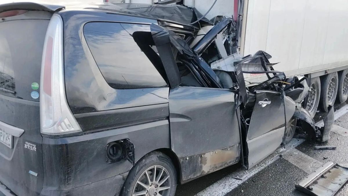 В Емельяновском округе полицейские устанавливают обстоятельства смертельного ДТП В Емельяновском округе полицейские устанавливают обстоятельства смертельного ДТП