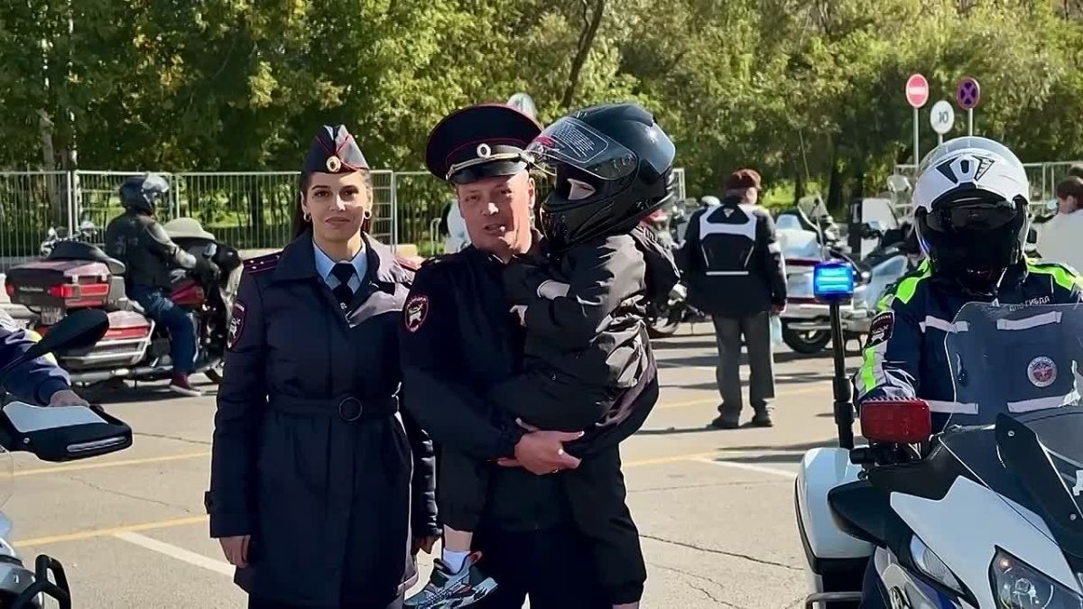 В этот солнечный субботний день мы приглашаем всех желающих на закрытие мотосезона 2026, которое состоится уже через несколько минут!