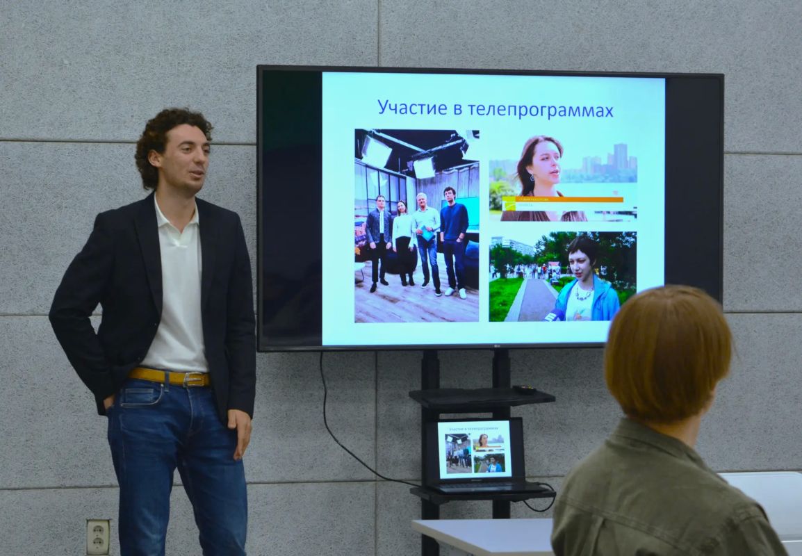 В Красноярске встретились участники литературно-поэтического клуба «Переплёт» В Красноярске встретились участники литературно-поэтического клуба «Переплёт»