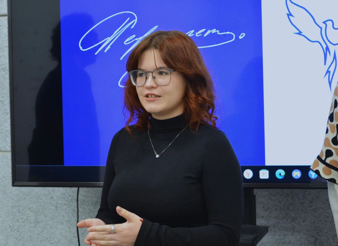 В Красноярске встретились участники литературно-поэтического клуба «Переплёт» В Красноярске встретились участники литературно-поэтического клуба «Переплёт»