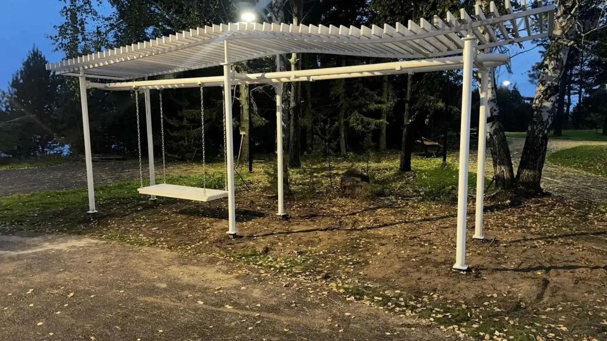 В поселке Подтесово появилась новая парковая зона со смотровой площадкой