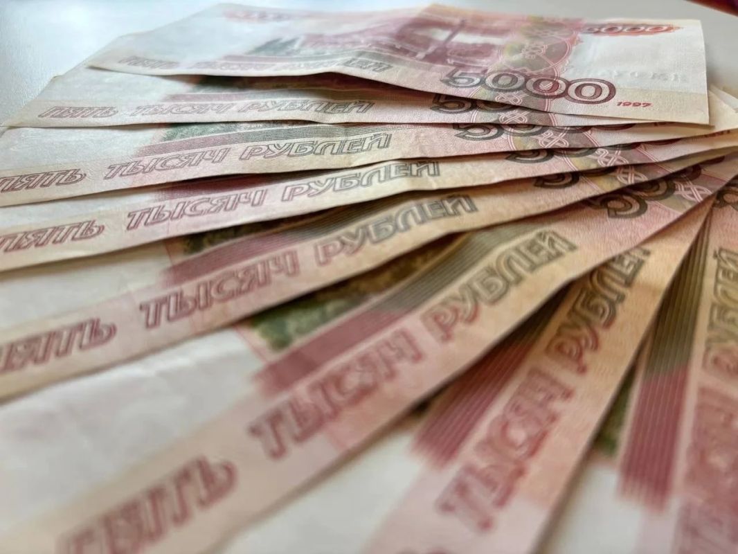 В Минусинске арестовали иностранку, выманившую у бизнесмена почти 130 млн рублей