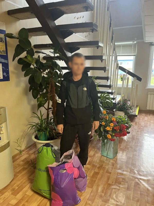 В городе Шарыпово сотрудники уголовно-исполнительной инспекции ГУФСИН помогли осужденному приобрести сезонную одежду В городе Шарыпово сотрудники уголовно-исполнительной инспекции ГУФСИН помогли осужденному приобрести сезонную одежду
