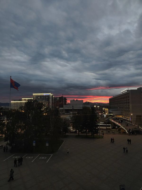 Поймали огненный закат Поймали огненный закат
