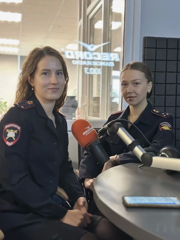 Прямо сейчас в эфире радио Рекорд Красноярск обсуждаем тему: «Безопасность пешеходов на дороге: привычки, которые спасают жизни»