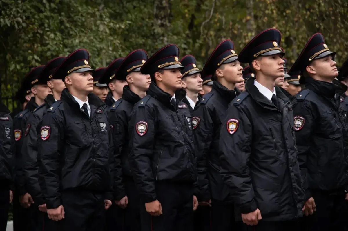Не знаешь куда поступить? Поступай в ВУЗы МВД России! Не знаешь куда поступить? Поступай в ВУЗы МВД России!