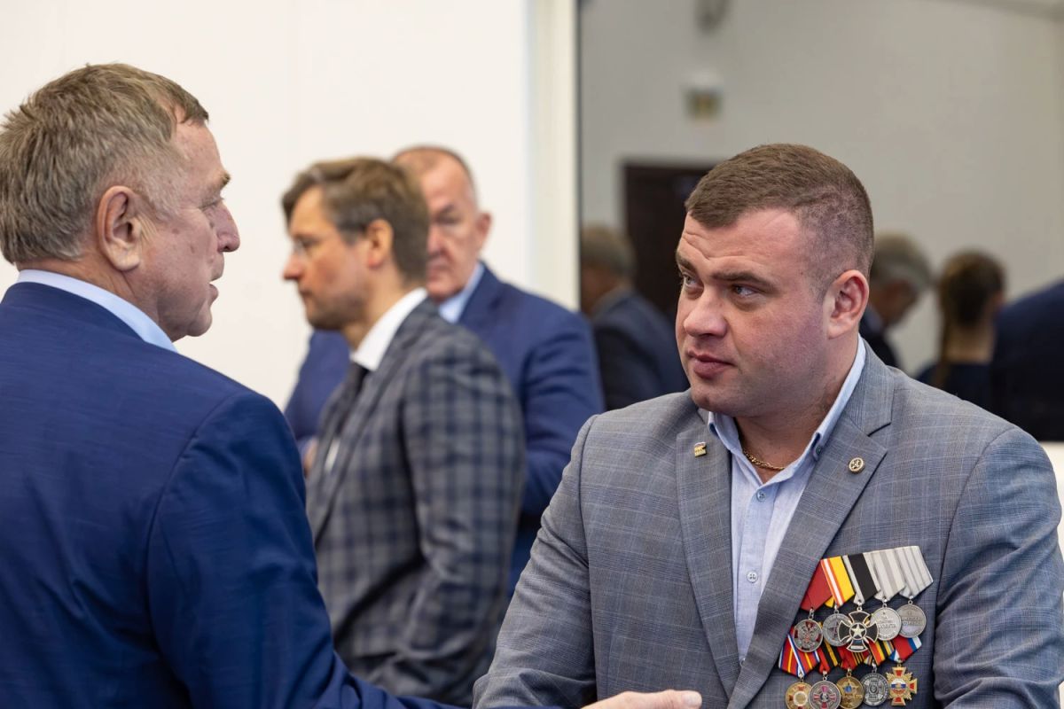 Состоялась первая сессия нового созыва краевого парламента Состоялась первая сессия нового созыва краевого парламента