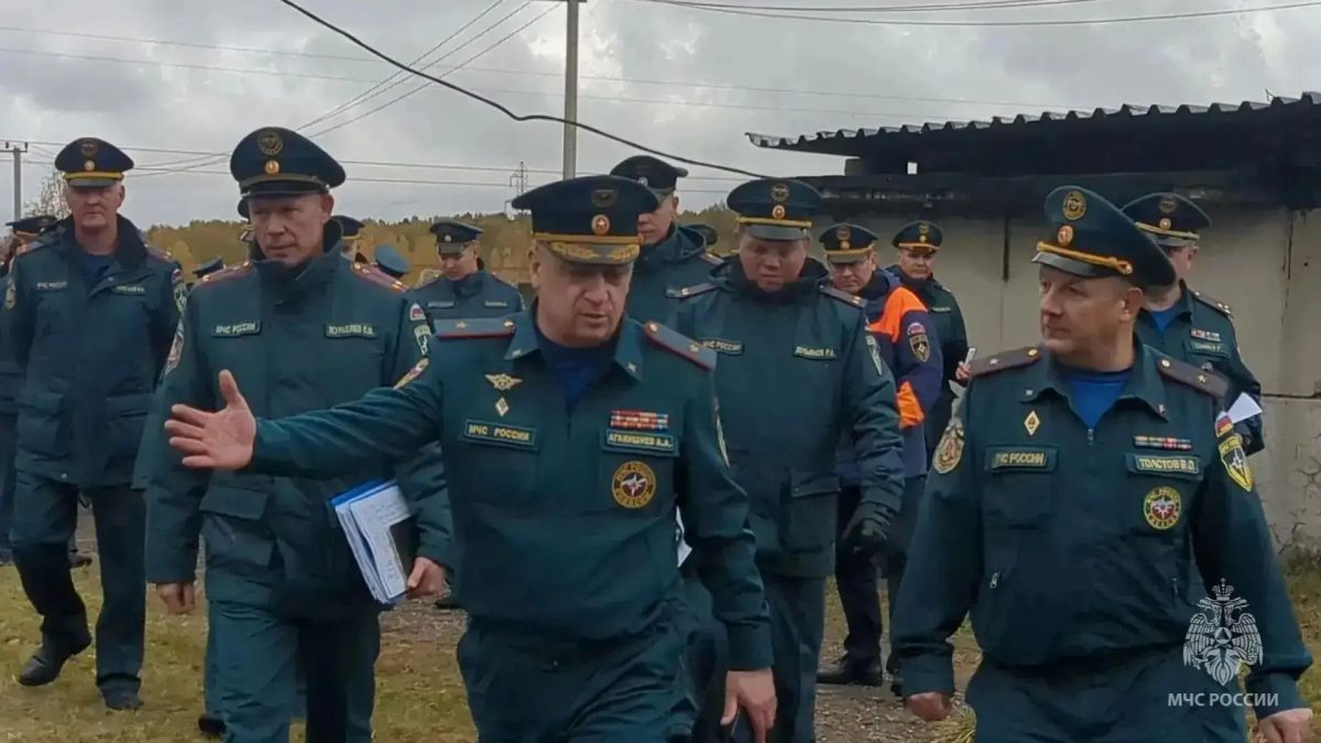 Руководство Главного управления провело выездное совещание в пожарно-спасательной части Руководство Главного управления провело выездное совещание в пожарно-спасательной части