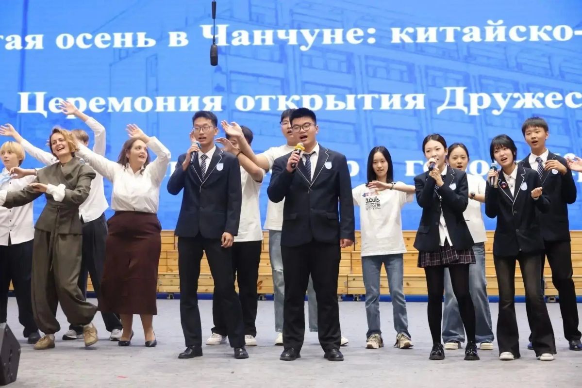 Красноярские школьники побывали в китайском Чанчуне Красноярские школьники побывали в китайском Чанчуне