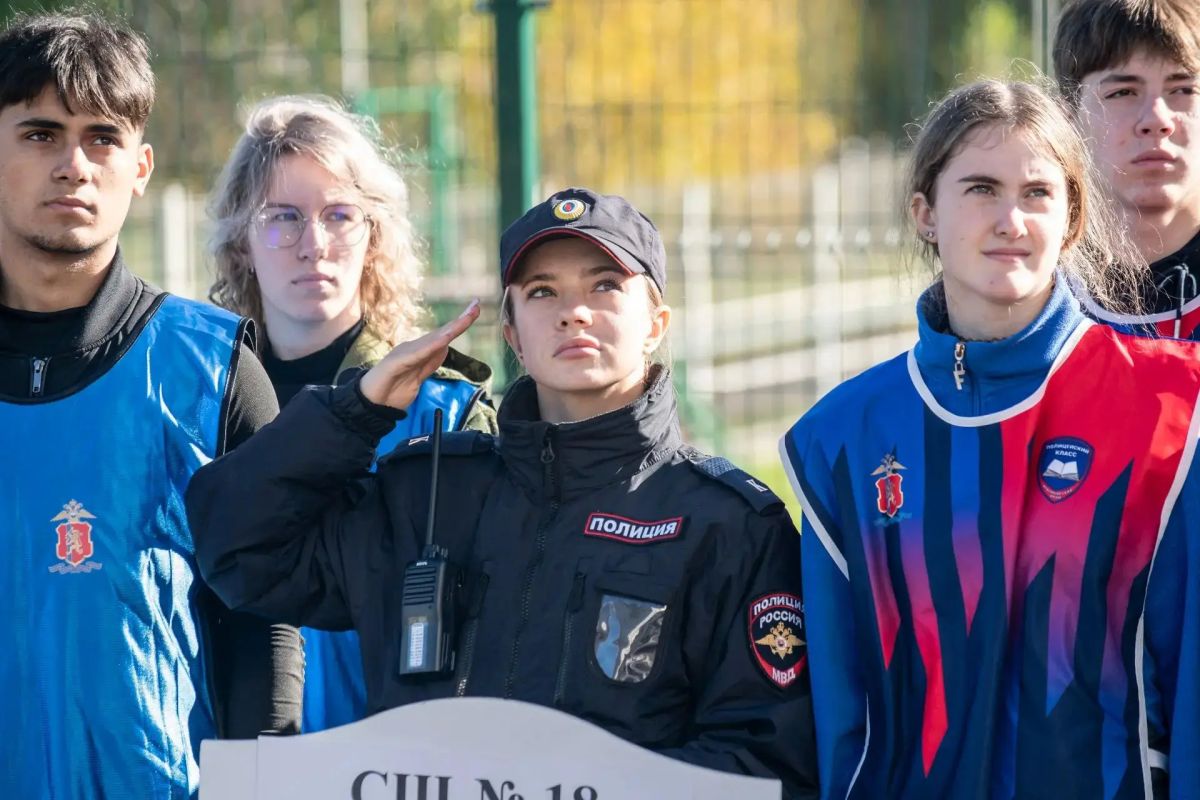 В Красноярске прошёл турнир по лазертагу среди учащихся классов правоохранительной направленности В Красноярске прошёл турнир по лазертагу среди учащихся классов правоохранительной направленности