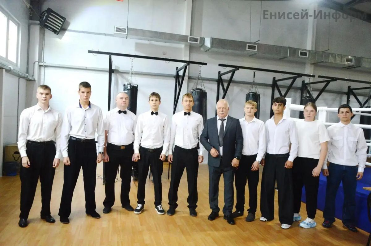 Спортсмены школы имени Фёдора Вольфа завоевали 11 медалей на Первенстве Енисейского округа по боксу Спортсмены школы имени Фёдора Вольфа завоевали 11 медалей на Первенстве Енисейского округа по боксу