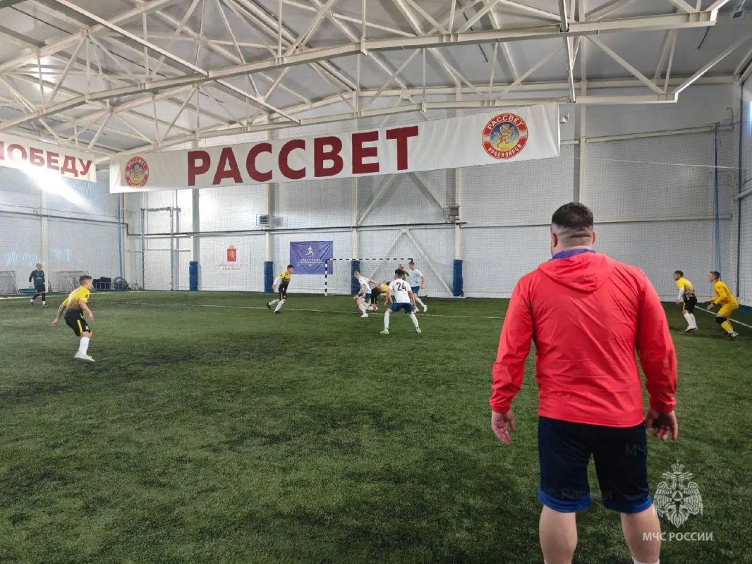В Красноярске завершился открытый турниру по мини-футболу, посвященный памяти Героя России Евгения Зиничева В Красноярске завершился открытый турниру по мини-футболу, посвященный памяти Героя России Евгения Зиничева