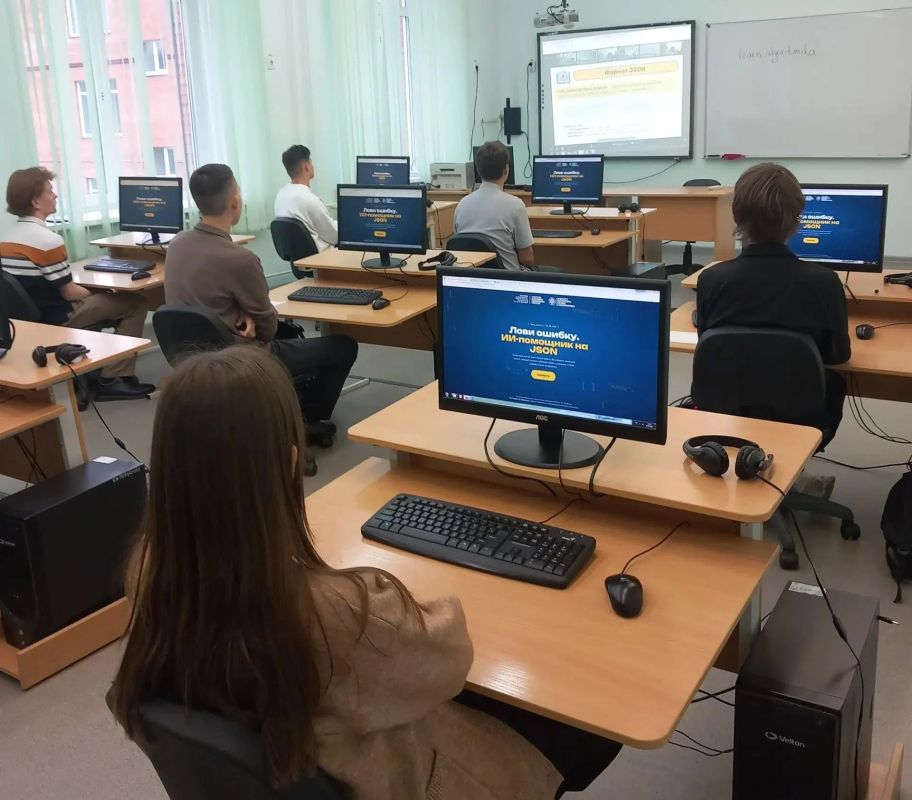 Цифровые проектировщики: как прошёл сетевой урок в Решотинской Первой школе