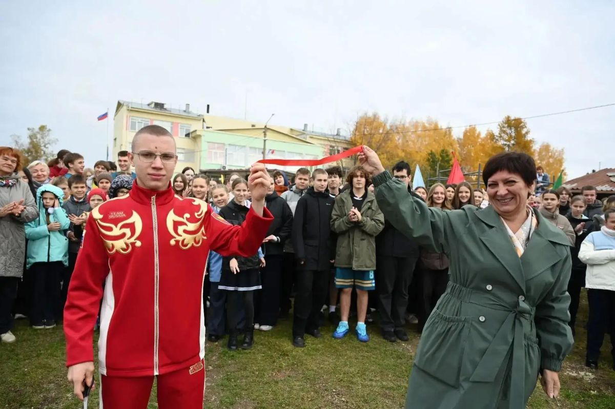 В школе №2 Енисейска открылась спортивная площадка «Площадка чемпионов» В школе №2 Енисейска открылась спортивная площадка «Площадка чемпионов»