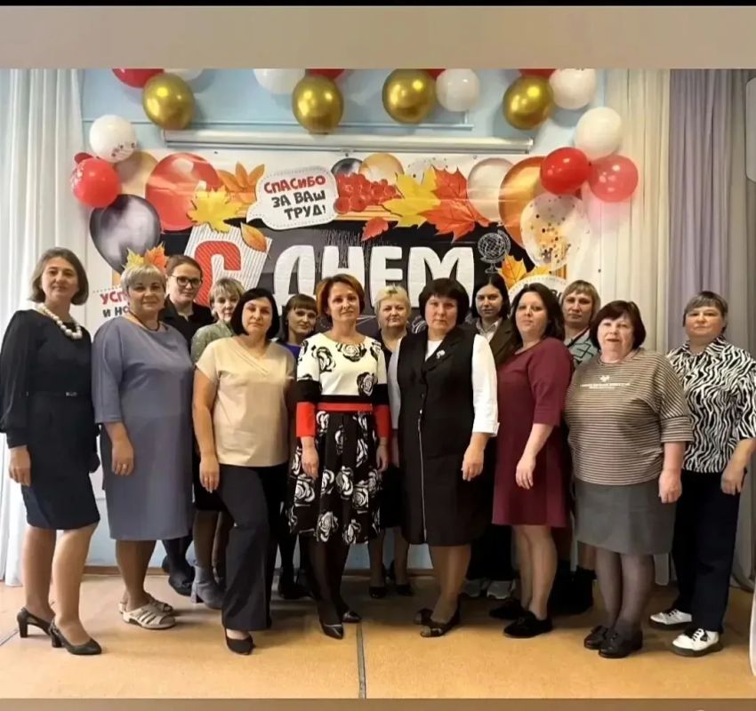 Уважаемые коллеги, дорогие педагоги, ветераны педагогического труда! Уважаемые коллеги, дорогие педагоги, ветераны педагогического труда!