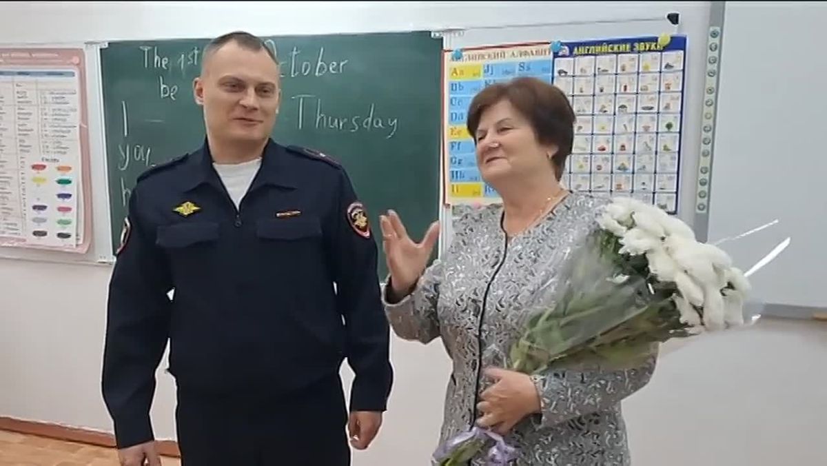 В День учителя мы хотим поделиться двумя историями о том, как важно ценить тех, кто нас учил
