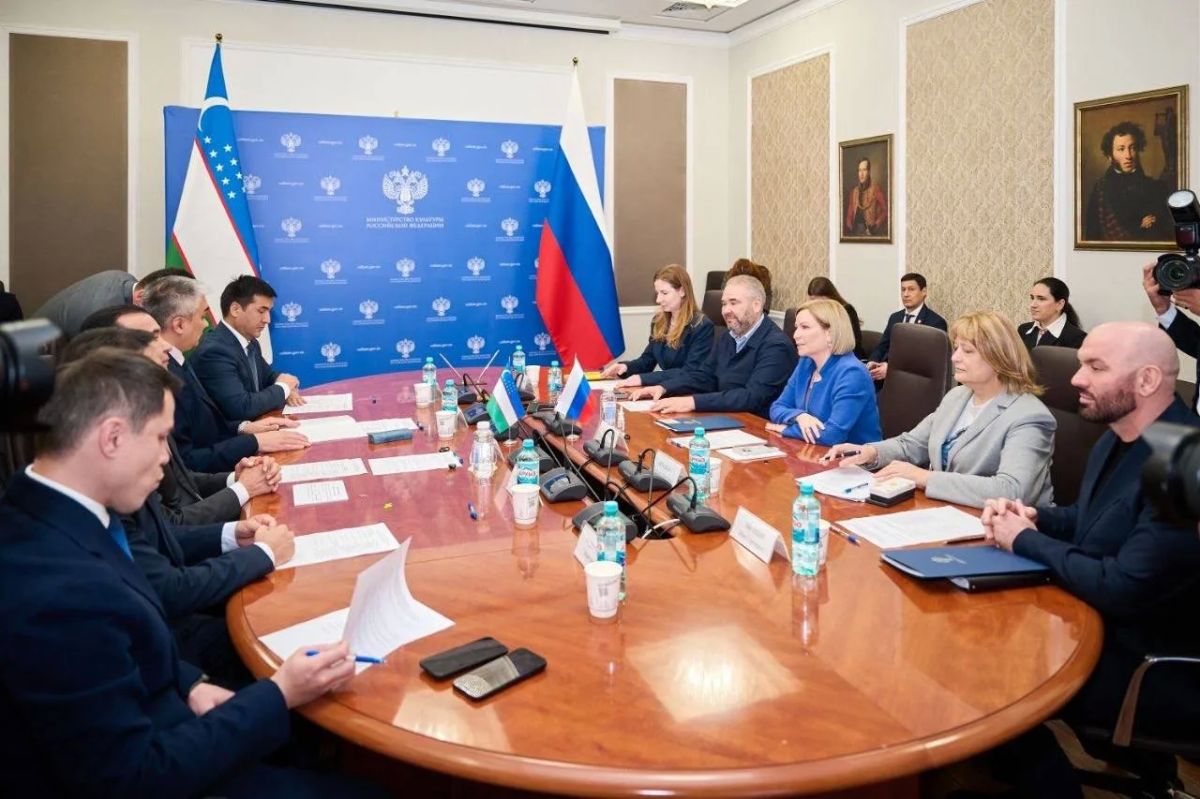 Ольга Любимова: Вместе с Министром культуры Республики Узбекистан Озодбеком Назарбековым провели шестое заседание Подкомиссии по культуре России и Узбекистана
