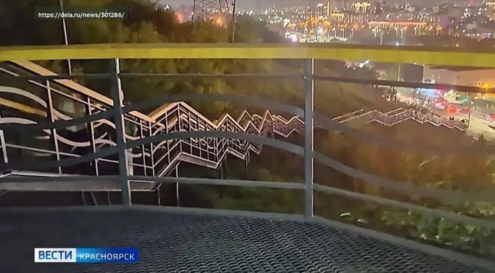 В Красноярске завершается благоустройство новой лестницы к часовне Параскевы Пятницы В Красноярске завершается благоустройство новой лестницы к часовне Параскевы Пятницы