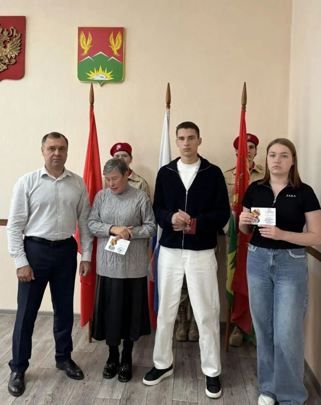 В Ирбейско-Саянском округе семьи погибших бойцов получили государственные награды