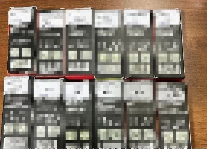 В Канске полицейские пресекли незаконный оборот никотиносодержащих изделий на сумму свыше 1,9 млн рублей В Канске полицейские пресекли незаконный оборот никотиносодержащих изделий на сумму свыше 1,9 млн рублей