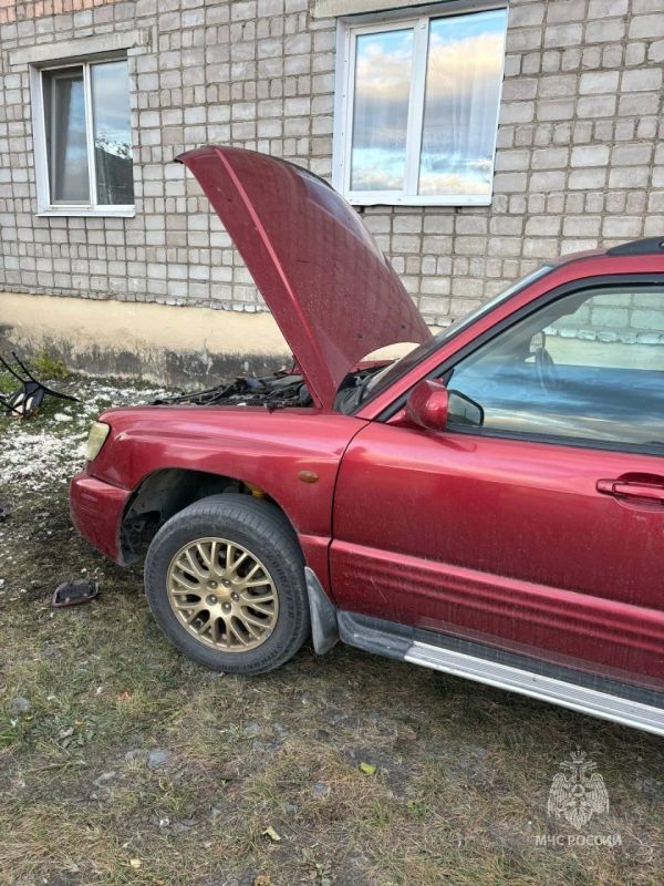 Житель Хакасии выбросил в окно горящий матрац и сжёг автомобиль Житель Хакасии выбросил в окно горящий матрац и сжёг автомобиль