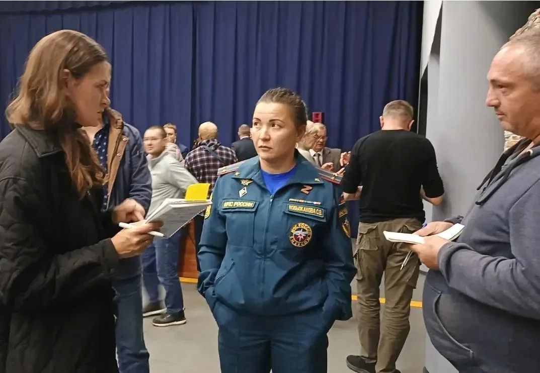 Глава Емельяновского округа провёл встречу с председателями садоводческих товариществ Глава Емельяновского округа провёл встречу с председателями садоводческих товариществ