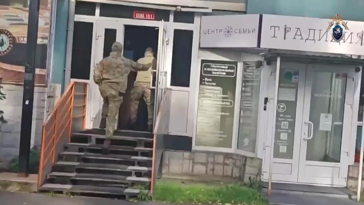 В Красноярске задержали четырёх сутенёрш