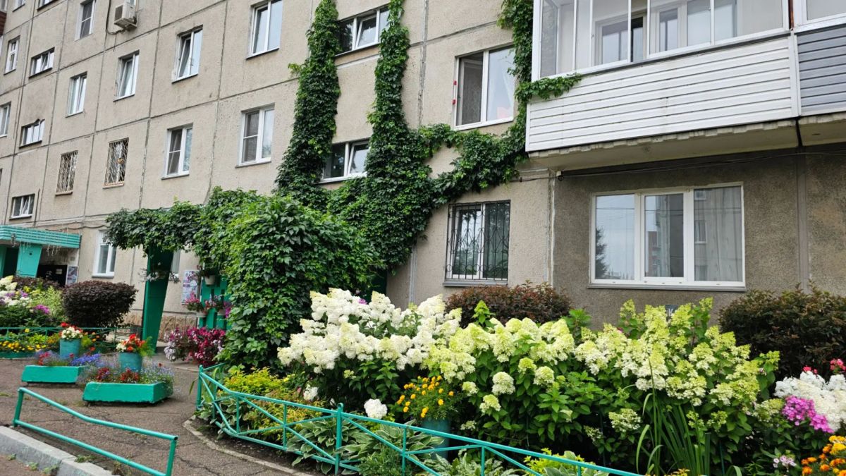 Колоссальная работа. Нина Константиновна из Октябрьского района своими руками сделала произведение искусства Колоссальная работа. Нина Константиновна из Октябрьского района своими руками сделала произведение искусства