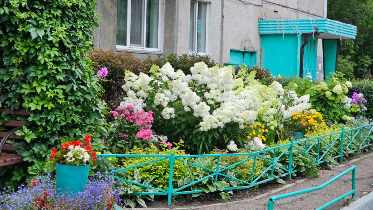 Колоссальная работа. Нина Константиновна из Октябрьского района своими руками сделала произведение искусства Колоссальная работа. Нина Константиновна из Октябрьского района своими руками сделала произведение искусства