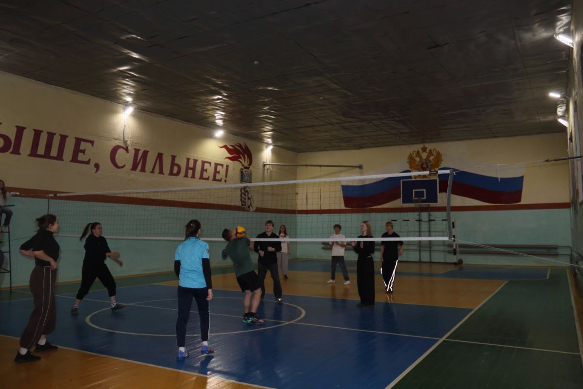 В гостях у сотрудников ИК-27 побывали ученики профильного класса ГУФСИН красноярской средней школы №98 В гостях у сотрудников ИК-27 побывали ученики профильного класса ГУФСИН красноярской средней школы №98
