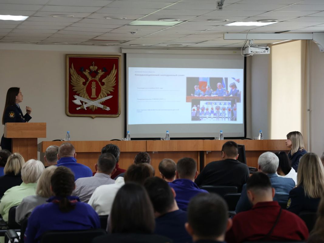 В г. Сосновоборске, на базе СИЗО-6, в рамках национального проекта «Молодежь и дети» прошел модуль «Школа молодежной политики В г. Сосновоборске, на базе СИЗО-6, в рамках национального проекта «Молодежь и дети» прошел модуль «Школа молодежной политики