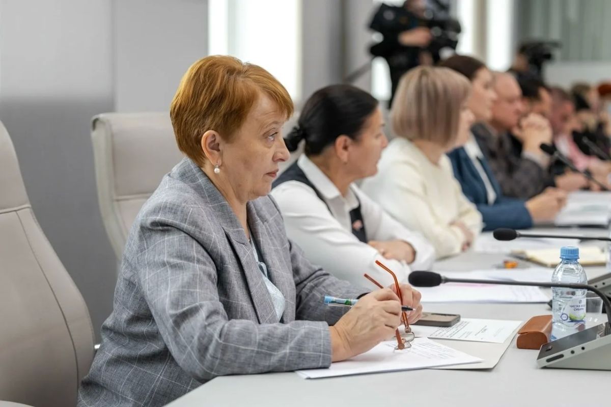 Лекарственное обеспечение жителей края обсудили в Закособрании Лекарственное обеспечение жителей края обсудили в Закособрании