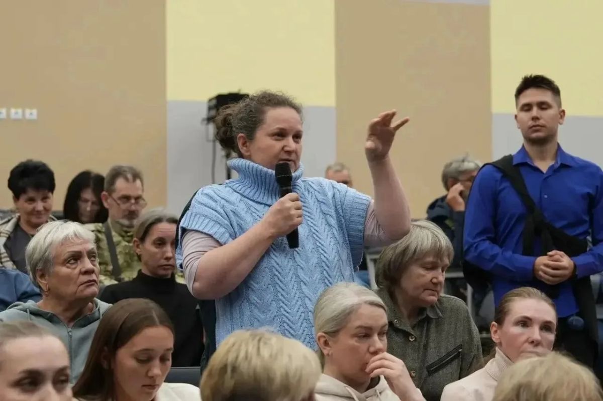 Глава Красноярска Сергей Верещагин начал осеннюю серию встреч с жителями Глава Красноярска Сергей Верещагин начал осеннюю серию встреч с жителями