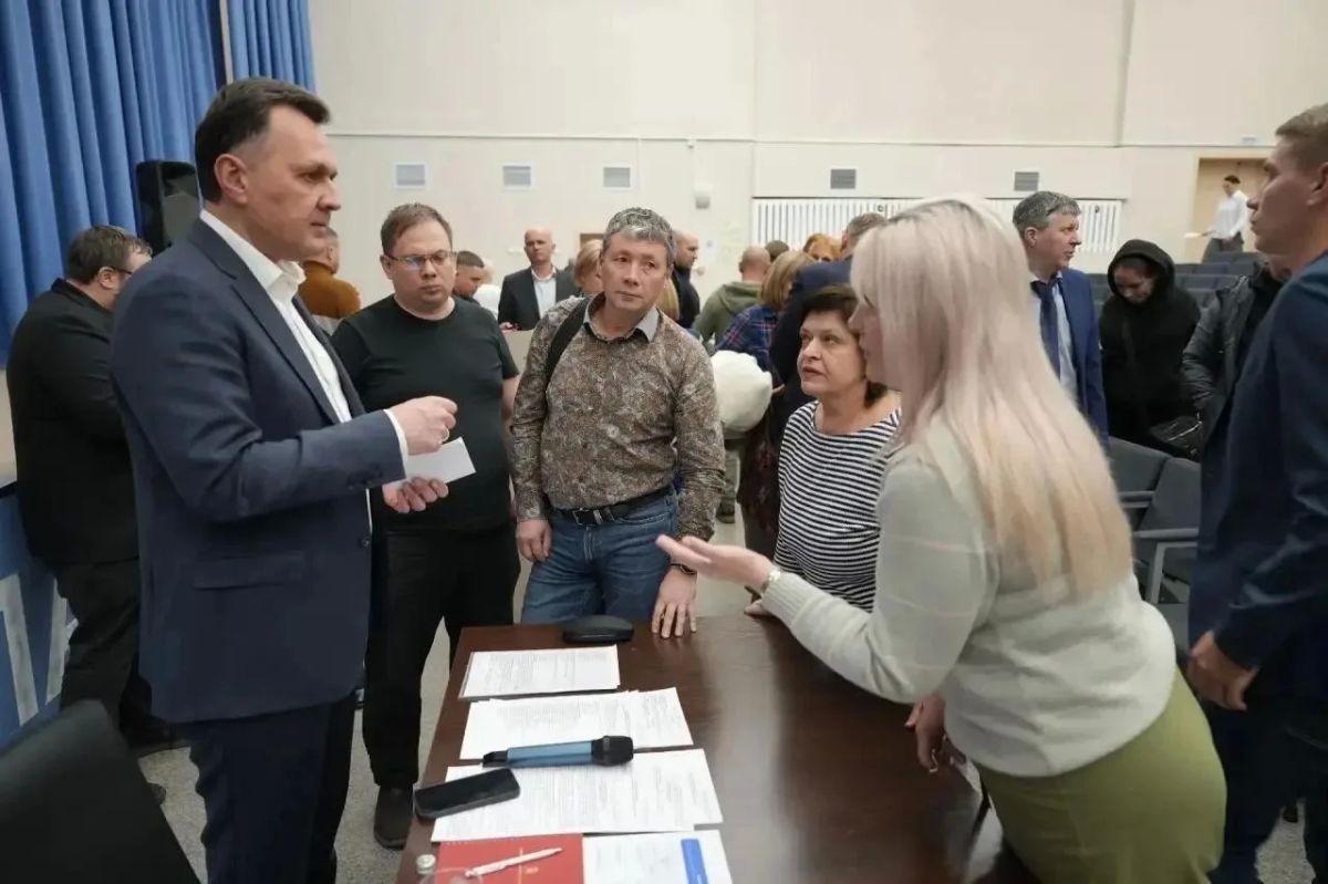 Глава Красноярска Сергей Верещагин начал осеннюю серию встреч с жителями Глава Красноярска Сергей Верещагин начал осеннюю серию встреч с жителями