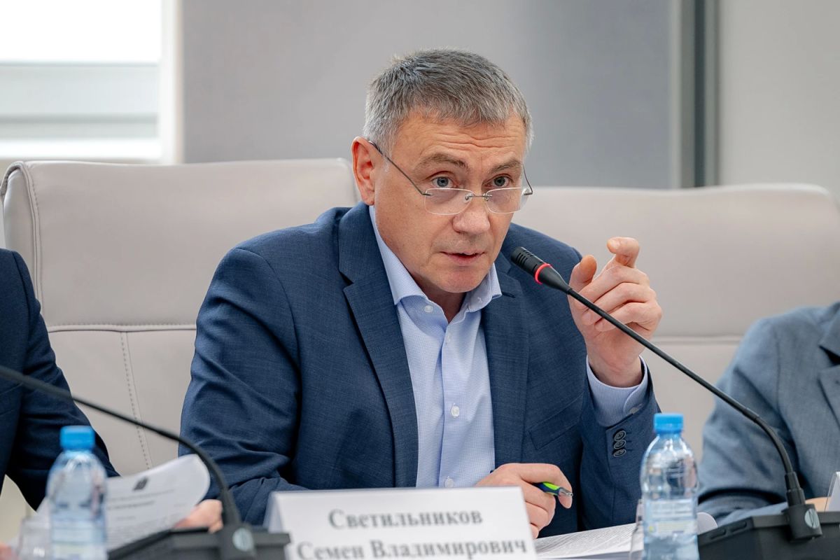 Комитет по развитию инфраструктуры поддержал законопроект о передаче полномочий в сфере ЖКХ Комитет по развитию инфраструктуры поддержал законопроект о передаче полномочий в сфере ЖКХ