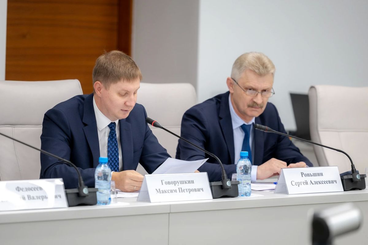 Комитет по развитию инфраструктуры поддержал законопроект о передаче полномочий в сфере ЖКХ Комитет по развитию инфраструктуры поддержал законопроект о передаче полномочий в сфере ЖКХ