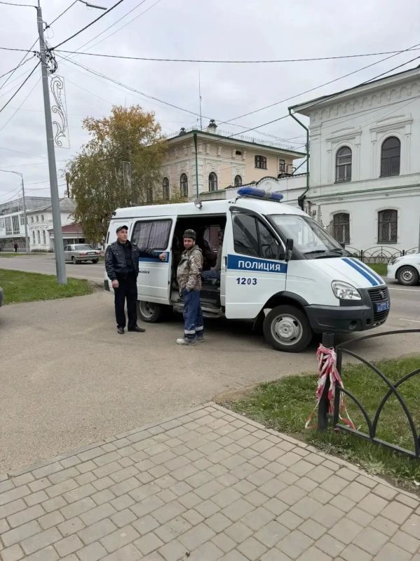 Проверено 118 мигрантов: в Енисейском округе подвели итоги оперативно-профилактического мероприятия «Нелегал» Проверено 118 мигрантов: в Енисейском округе подвели итоги оперативно-профилактического мероприятия «Нелегал»