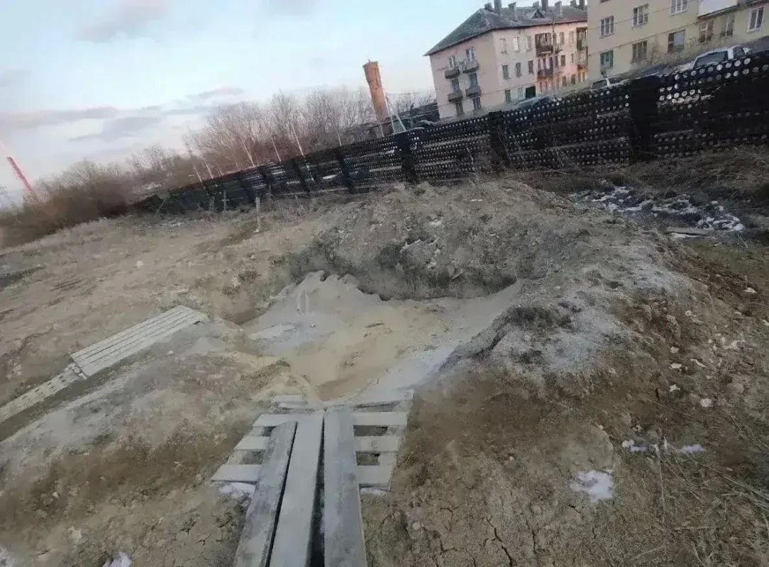 Жителя Канска обязали выплатить ребёнку, попавшему в яму с золой, более 400 тысяч рублей