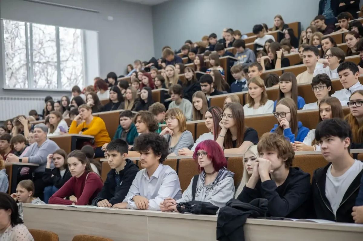 Сотрудники ГУФСИН приняли участие Едином дне открытых дверей в системе среднего профессионального образования Сотрудники ГУФСИН приняли участие Едином дне открытых дверей в системе среднего профессионального образования