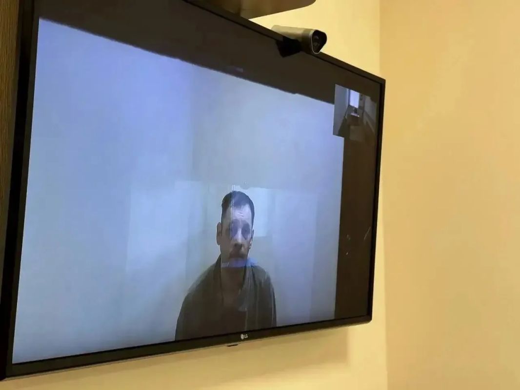 Жителя Красноярска приговорили к 4 годам 10 месяцам колонии за угрозы револьвером маленьким детям на улице и в спортивной секции, сообщили ТАСС в прокуратуре региона