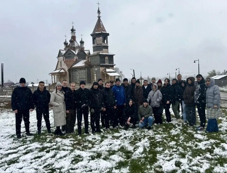 Духовность на службе: сотрудники красноярского полка ДПС посетили храмы