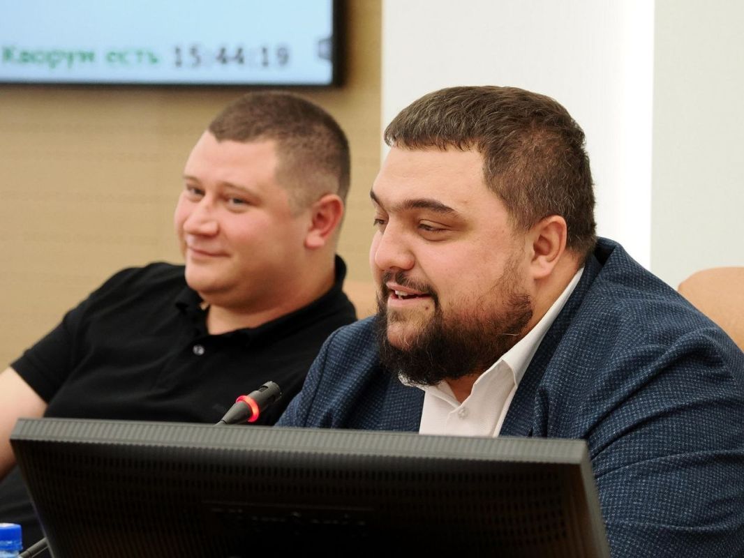 Сегодня на экскурсии в городском Совете побывали студенты первого курса СФУ – будущие социальные работники Сегодня на экскурсии в городском Совете побывали студенты первого курса СФУ – будущие социальные работники