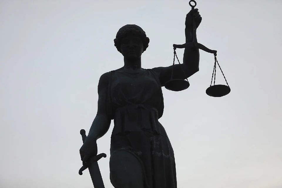 За 10 тысяч рублей женился на незнакомке на 13 лет старше